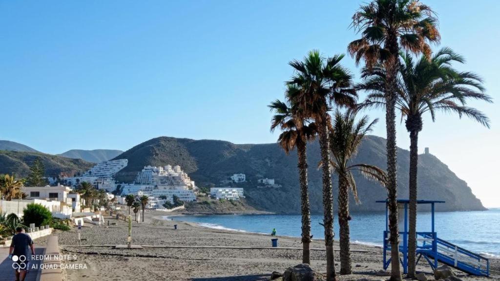 شقة La Pita- Terraza Con Vistas Al Mar & Parking, A 1 Min De La Playa كاربونيذاس المظهر الخارجي الصورة
